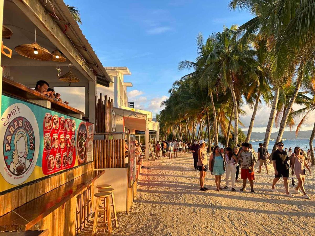 Calypso Beach And Dive Resort Manoc-Manoc Exterior foto